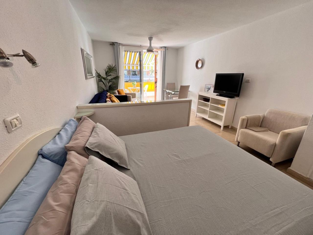 Seafront New Modern Apartment Playa de las Americas  Exterior photo